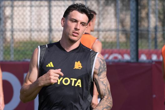 Getty Images Roma, nessuna offerta per Ibanez: il mercato ora è bloccato e il tempo stringe- immagine 2