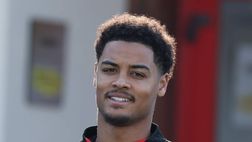 Verso Cagliari-Milan, Allegri conferma De Winter in difesa e Nkunku davanti