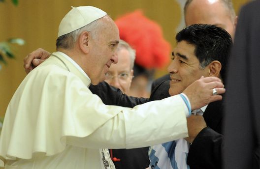 Papa Francesco e Diego Maradona