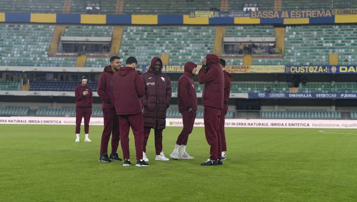 Verona-Torino, le ultime dai campi. Il coro dei tifosi: “Vogliamo gente che lotta” - immagine 1
