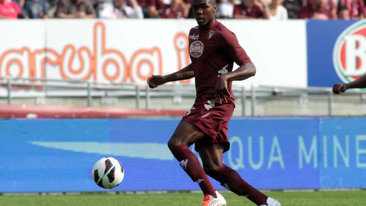 Angelo Ogbonna, 18 anni fa l’esordio con la maglia del Torino Angelo Ogbonna, 18 anni fa l’esordio con la maglia del Torino - immagine 1