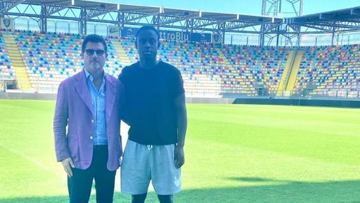 Il giovane attaccante francese Arnaud Bruno Mboumbou lascia il Napoli Primavera dopo 6 mesi per andare al Frosinone mboumbou napoli primavera