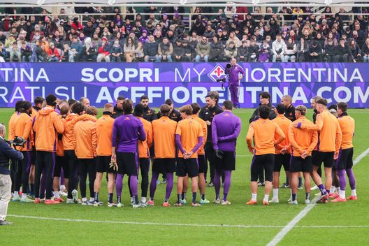GERMOGLI PH: 1 GENNAIO 2025 FIRENZE STADIO ARTEMIO FRANCHI ALLENAMENTO A PORTE APERTE DELLA FIORENTINA NELLA FOTO Un 2024 tosto, un 2025 a cui guardare sognando. Buon anno Fiorentina!- immagine 2