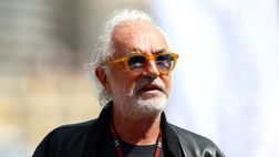 Briatore duro: “Funerali del Papa? Sembrava il circo: tutti in fila ore per… un selfie”