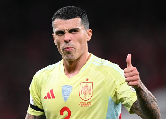 Pedro Porro con la maglia della Spagna. (Foto di Stuart Franklin/Getty Images) Tottenham, Pedro Porro senza freni: “Bello vincere, aspetto i nuovi meme su di noi”- immagine 5