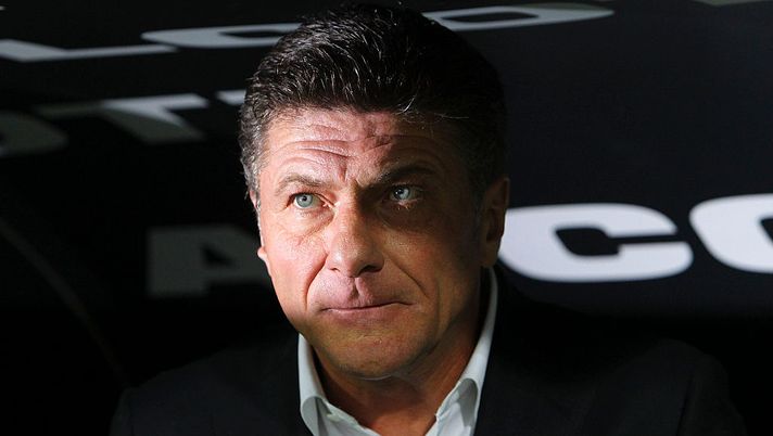 Napoli, scelto il dopo Garcia: Mazzarri sarà il nuovo allenatore. I dettagli Napoli, scelto il dopo Garcia: Mazzarri sarà il nuovo allenatore. I dettagli - immagine 1