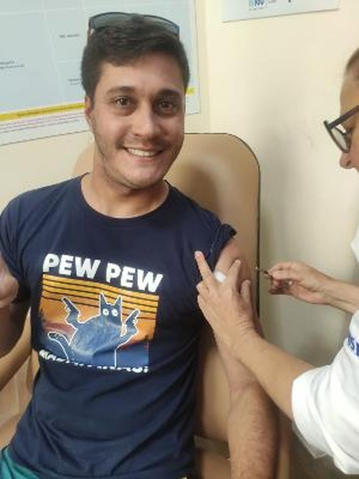 Segna il Botafogo e il tifoso esulta: ma un pipistrello lo morde sulla gamba…- immagine 4