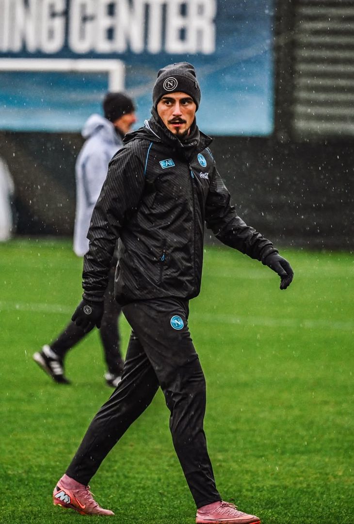 Verso Napoli-Qarabag, gli azzurri di Conte si allenano sotto il diluvio – GALLERY - immagine 3