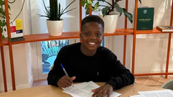 Barcellona, il baby prodigio Destiny Kosiso firma il suo primo contratto con Nike a 11 anni
