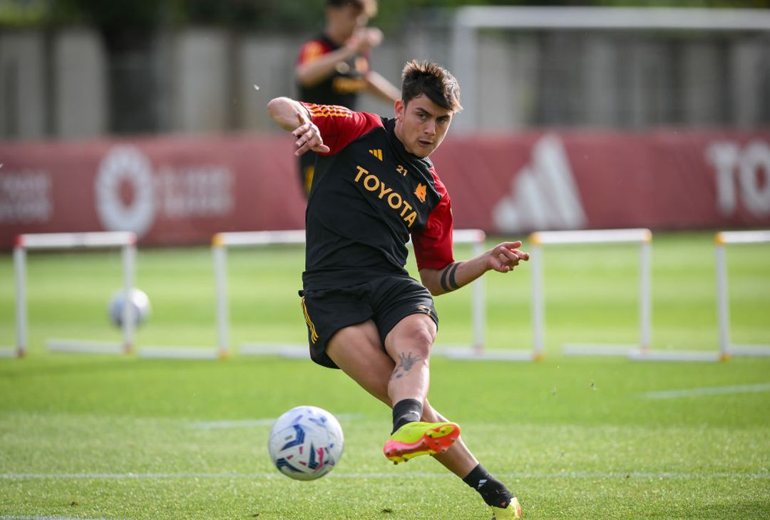 Roma, la rifinitura prima della sfida al Genoa – FOTO GALLERY - immagine 6