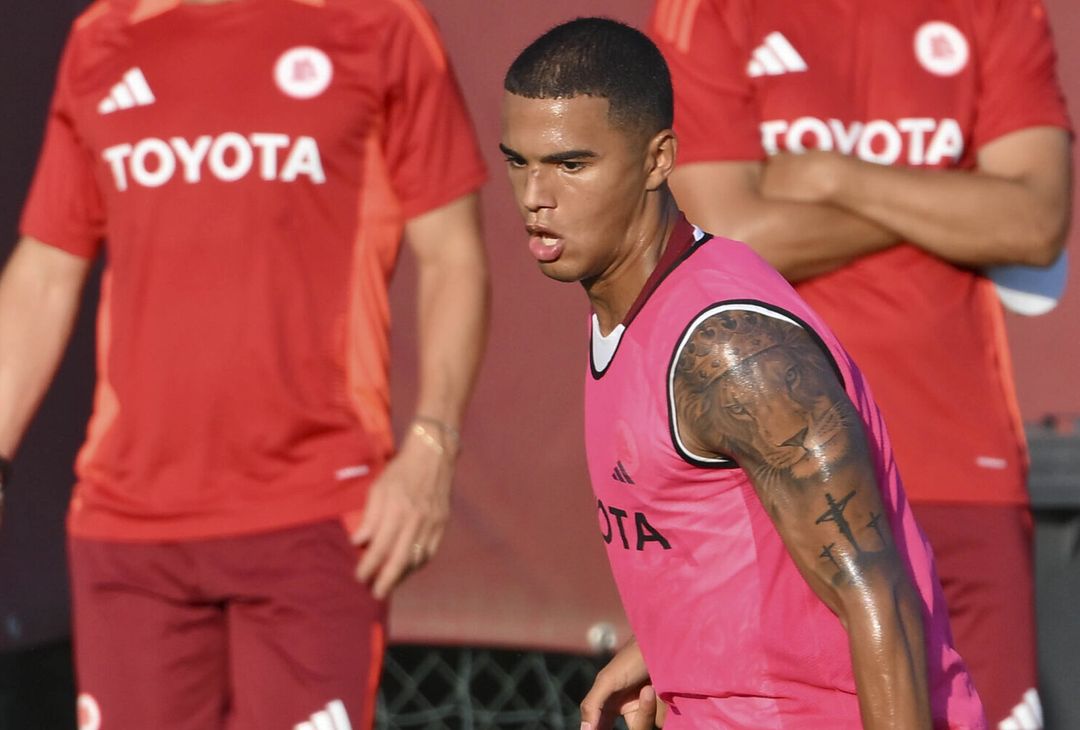 Roma, altro giorno di ritiro: l’allenamento di oggi a Trigoria – FOTO GALLERY - immagine 7