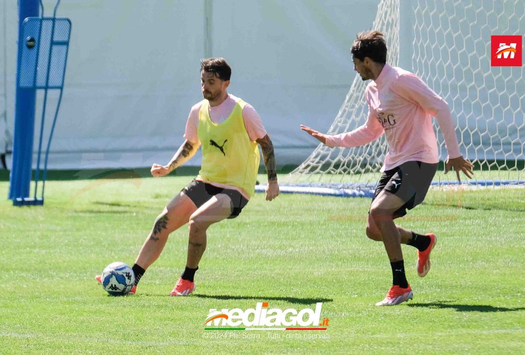 FOTO Ritiro Palermo, seduta mattutina ad Aquagranda (GALLERY)- immagine 1