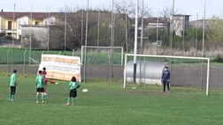 Video – Il rigore non c’è, l’allenatrice chiede di sbagliarlo