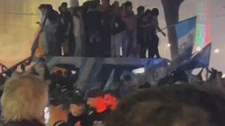 Napoli campione, parte la festa anche in provincia: delirio per le strade di Portici!