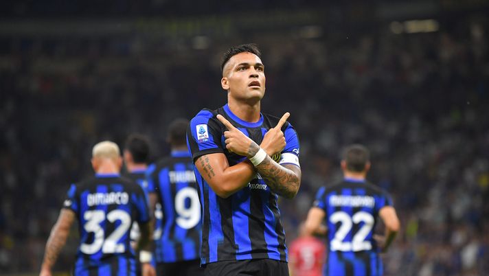 Serie A, la doppietta di Lautaro stende il Monza. La Fiorentina a valanga sul Genoa - immagine 1