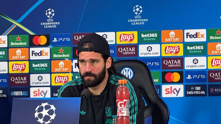 Liverpool, Alisson: “Salah? Inutile piangerci addosso. Pensiamo all’Inter” - immagine 1