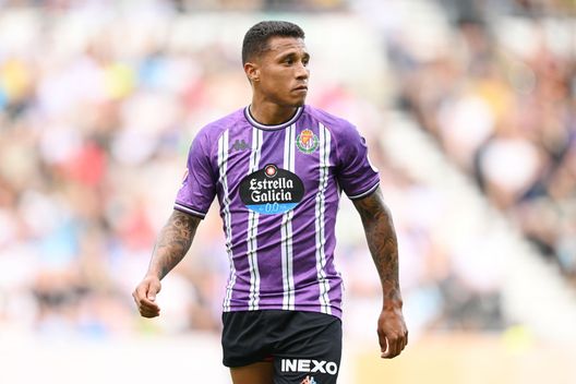 Derby, Inghilterra - 3 agosto 2024: Machís durante l'amichevole tra Real Valladolid e Derby County. (Foto di Michael Regan/Getty Images) Real Valladolid, la maledizione di Machís: record negativo per l’ex Udinese- immagine 2