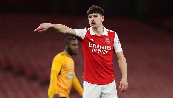 LONDRA, INGHILTERRA - 23 FEBBRAIO: Maldini Kacurri dell'Arsenal. (Photo by Julian Finney/Getty Images) Cresci a Londra, giochi nell’Arsenal e fai il difensore: la storia di Maldini Kacurri- immagine 3