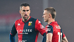 Strootman si ritira, il saluto di Gudmundsson: “Uno dei più forti di tutti”