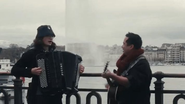 Derby du Lac, il Losanna accoglie il Servette: il video dei musicisti da strada tolto dopo le polemiche - immagine 1