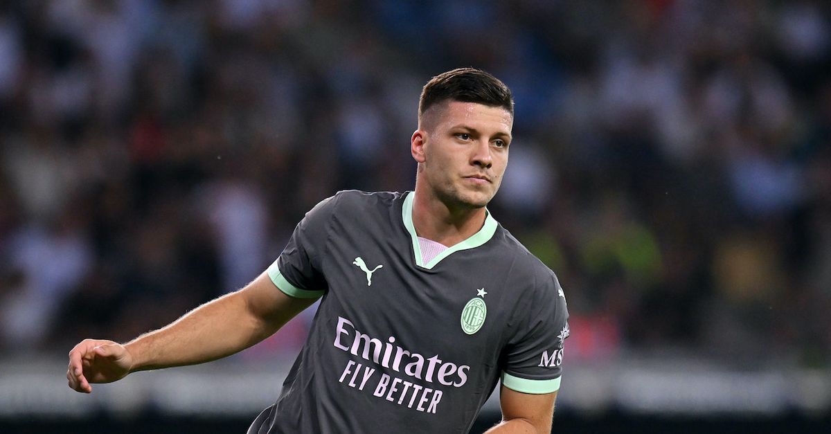 Milan, 27° compleanno per Luka Jovic: il numero 9 rossonero