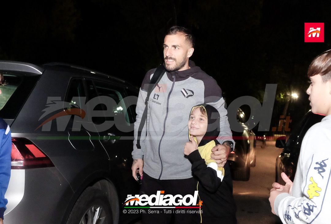 FOTO PALERMO: i rosanero si radunano al parcheggio dell’ippodromo (GALLERY) - immagine 28