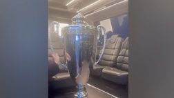 VIDEO / Wanda Nara vince Ballando con le Stelle e porta la coppa a Istanbul
