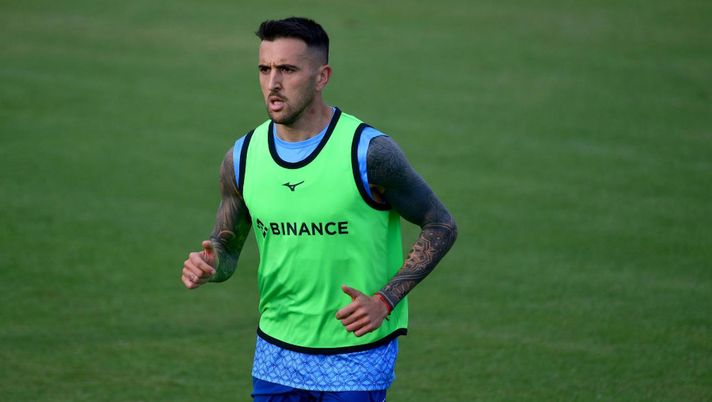 Lazio, scoppia il caso Vecino: l’ex Inter escluso e punito. Avrebbe risposto male… - immagine 1