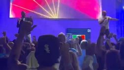 I tifosi del Napoli omaggiano Starace con la sua iconica “Tommy dance” IL VIDEO