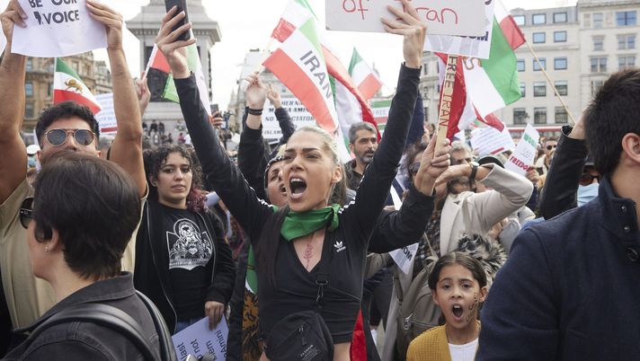 Arrestata ragazza iraniana: si è esibita su YouTube senza hijab - immagine 1