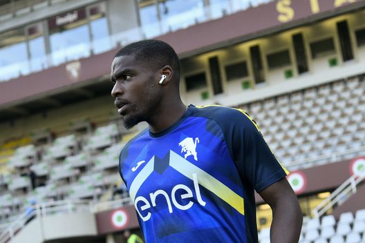 Torino, Nkounkou è pronto al rientro: con lui la fascia sinistra può crescere- immagine 2
