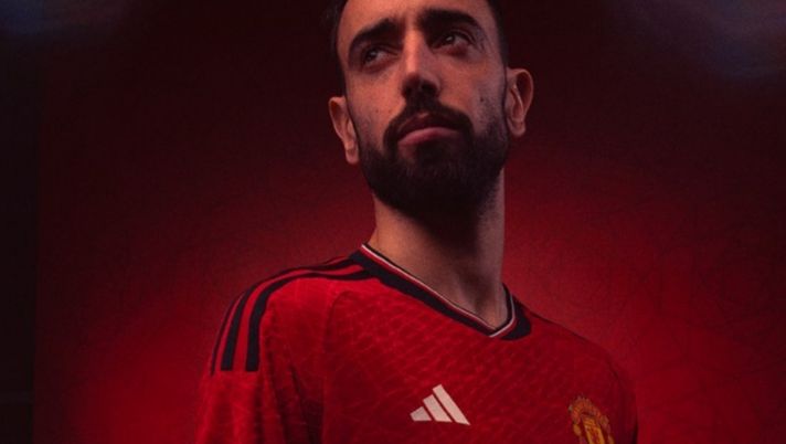 No all’Arabia e fascia di capitano: è Bruno Fernandes il nuovo capo dello spogliatoio United - immagine 1