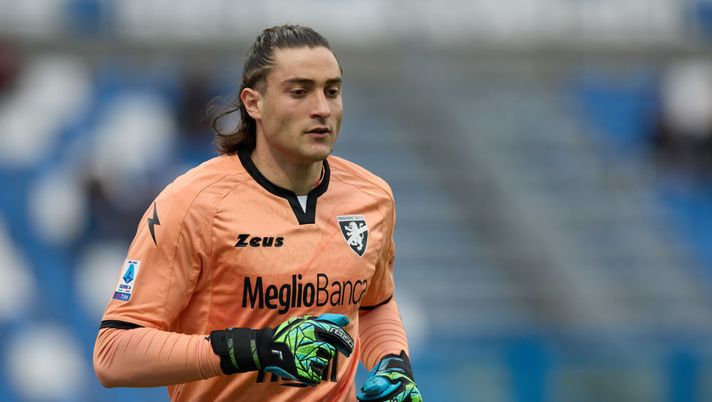 Frosinone, infortunio per Turati: lesione al quarto dito della mano sinistra - immagine 1