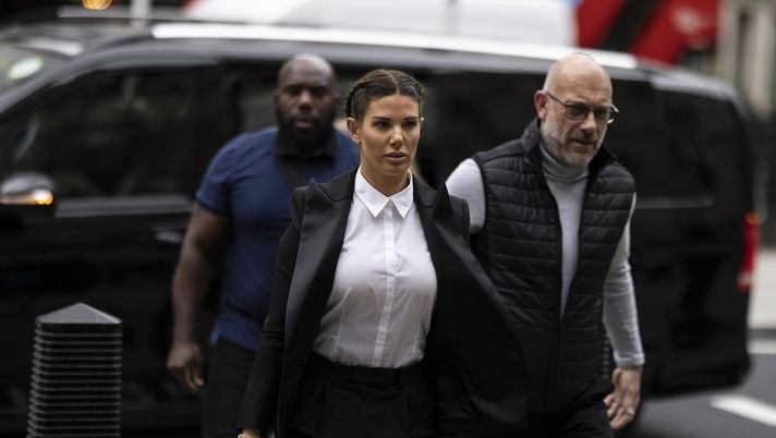 Guerra tra wags, lady Vardy si rifiuta di pagare le spese del processo: “Cifra folle, supera…” - immagine 1