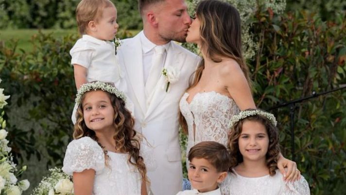 Immobile e consorte celebrano 10 anni di nozze: “Fino all’infinito” Immobile e consorte celebrano 10 anni di nozze: “Fino all’infinito” - immagine 1