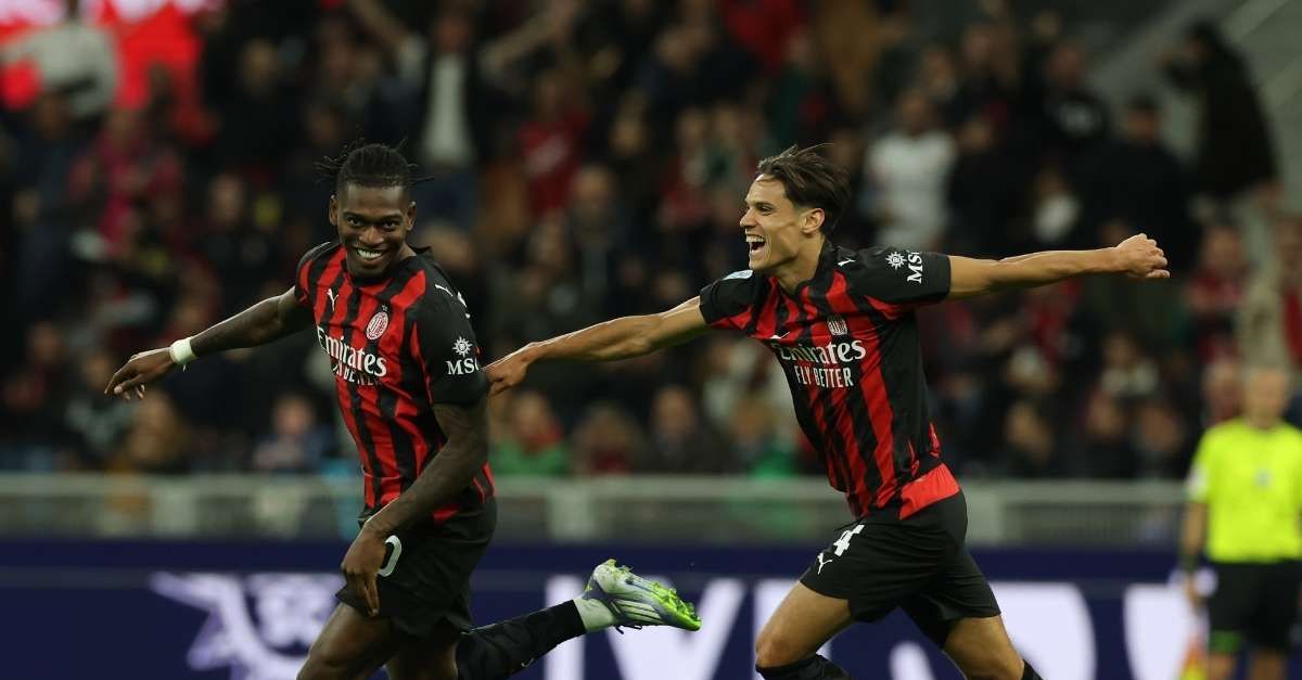 Milan Pisa 1 0 (45?): magia di Leao. Ma come gioca Modric? | Serie A News Milan Pisa 1 0 (45?): magia di Leao. Ma come gioca Modric? | Serie A News