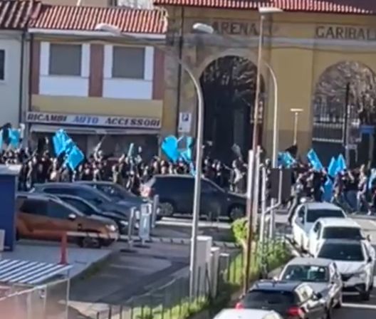 Pisa canta “Chi non salta è uno spezzino”: ma è Daniele Verde la superstar del derby- immagine 2