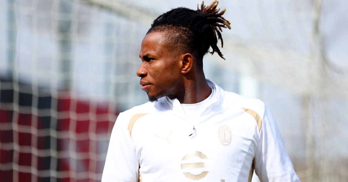 Milan, operazione cessioni: Il Betis punta su Chukwueze e Emerson Milan, operazione cessioni: Il Betis punta su Chukwueze e Emerson