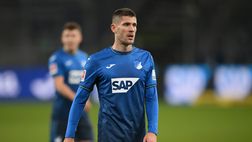 Spuntano due piste straniere per l’attaccante. Belotti e Simeone complessi