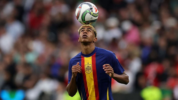 padre-lamine-yamal-difende-figlio-festa-18-anni-barcellona-spagna