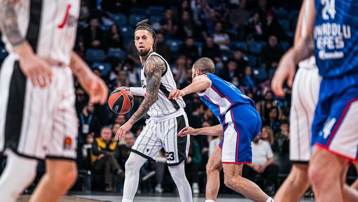 Eurolega – La Virtus crolla a Istanbul 99 a 75- immagine 1