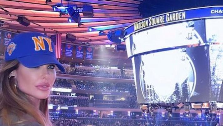 Dopo l’uscita di Unica, Totti tace. È in Cina mentre Ilary festeggia a New York - immagine 1