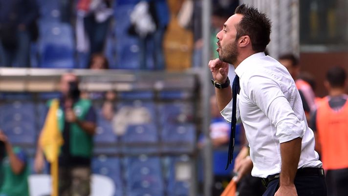 GENOA, ITALY - OCTOBER 02: Head coach Roberto De Zerbi of Palermo issues instructions during the Serie A match between UC Sampdoria and US Citta di Palermo at Stadio Luigi Ferraris on October 2, 2016 in Genoa, Italy. (Photo by Getty Images/Getty Images) Palermo-Torino, De Zerbi: “Belotti? E’ un giocatore fortissimo, sa fare tutto!” - immagine 1