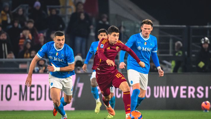 Soulè ha vissuto una serata difficile contro il Napoli Soulè Napoli