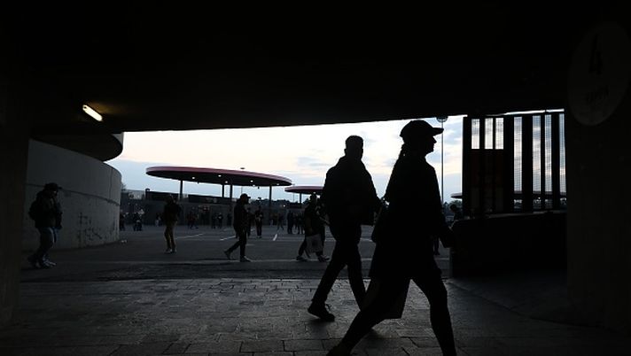 San Siro San Siro, il tifo delle curve e la Babele delle nazionalità: verso il sold out