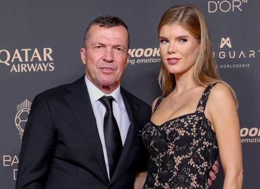 Pallone d’oro, riflettori puntati su Lothar Matthäus e sulla sua nuova fidanzata ventiseienne Pallone d’oro, riflettori puntati su Lothar Matthäus e sulla sua nuova fidanzata ventiseienne - immagine 1