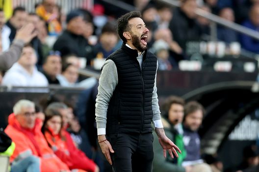 Valencia, Corberan: “Derby con il Villarreal match importante, serve dare il massimo”- immagine 4