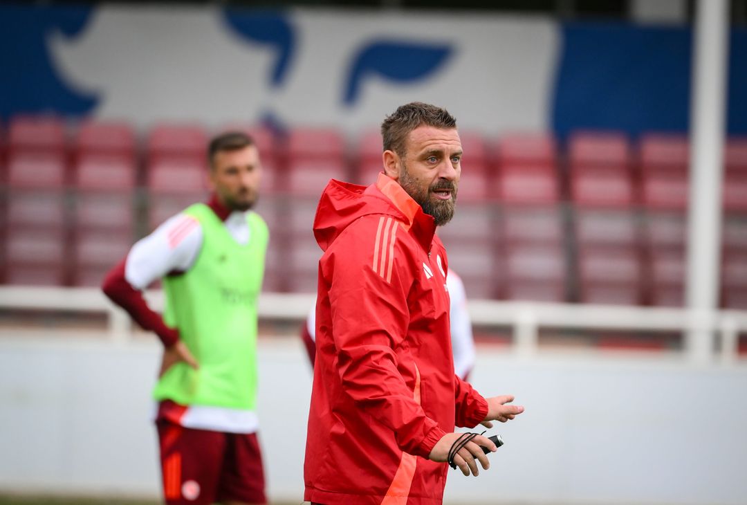 Ritiro Roma, primo allenamento in Inghilterra: c’è Paredes – FOTO GALLERY - immagine 10