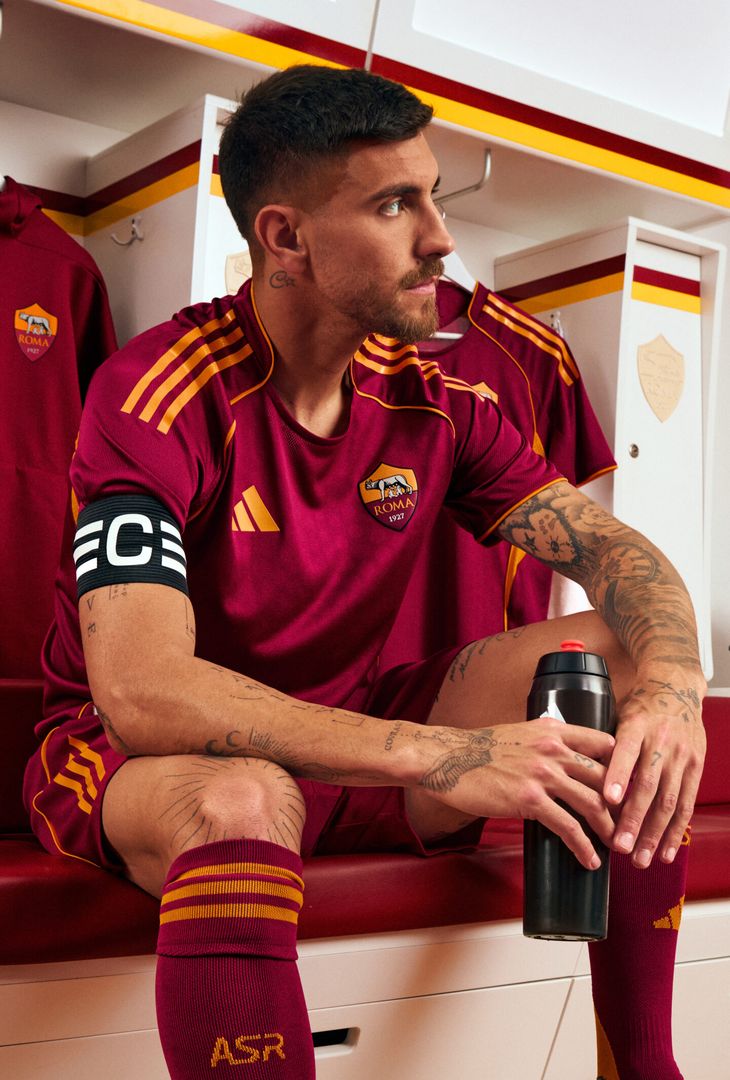 Roma, ecco le immagini della nuova maglia  – FOTO GALLERY - immagine 8