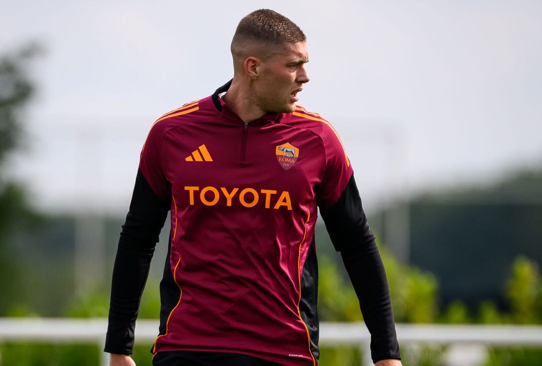 Roma, il primo allenamento al St. George’s Park – FOTO GALLERY - immagine 32